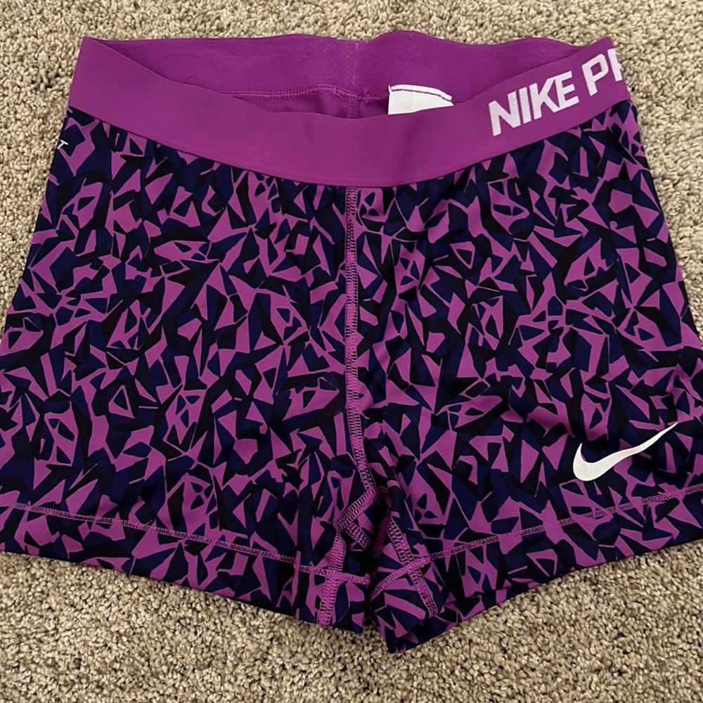 Medium Nike Pro shorts